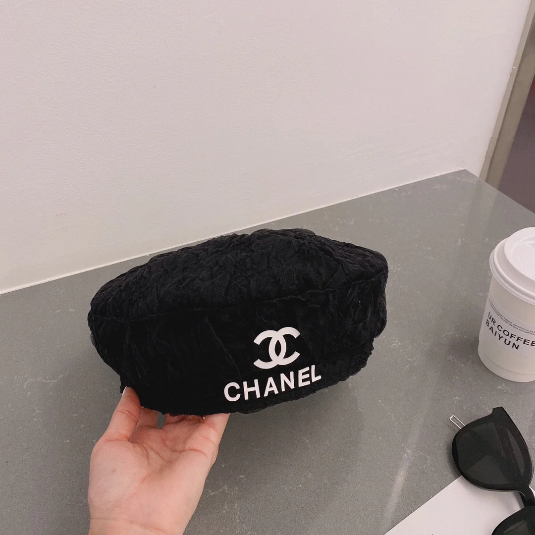 Chanel - Сетчатый берет - Черный