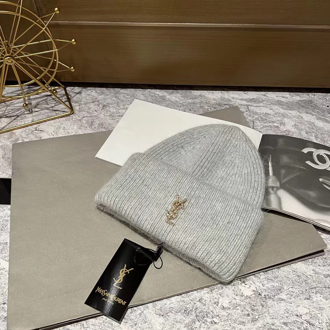 Вязаная шапка Saint Y-Luo - разноцветная