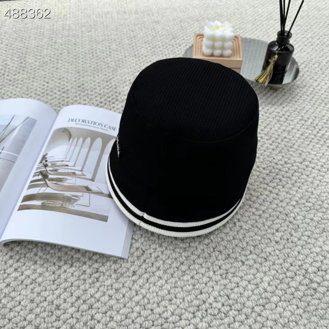 Prada - Панама в клетку - Черная