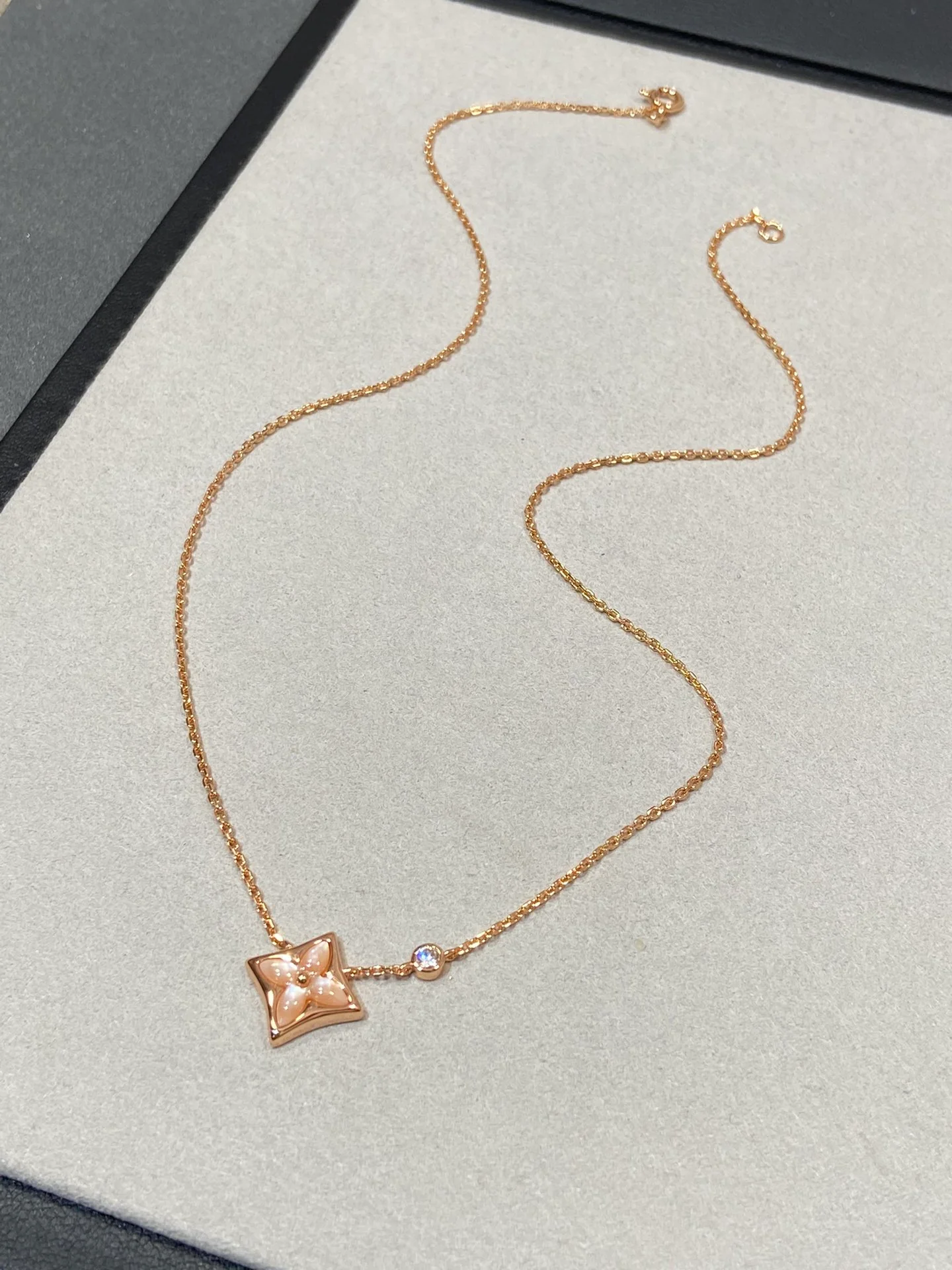 LV-Ожерелье 085