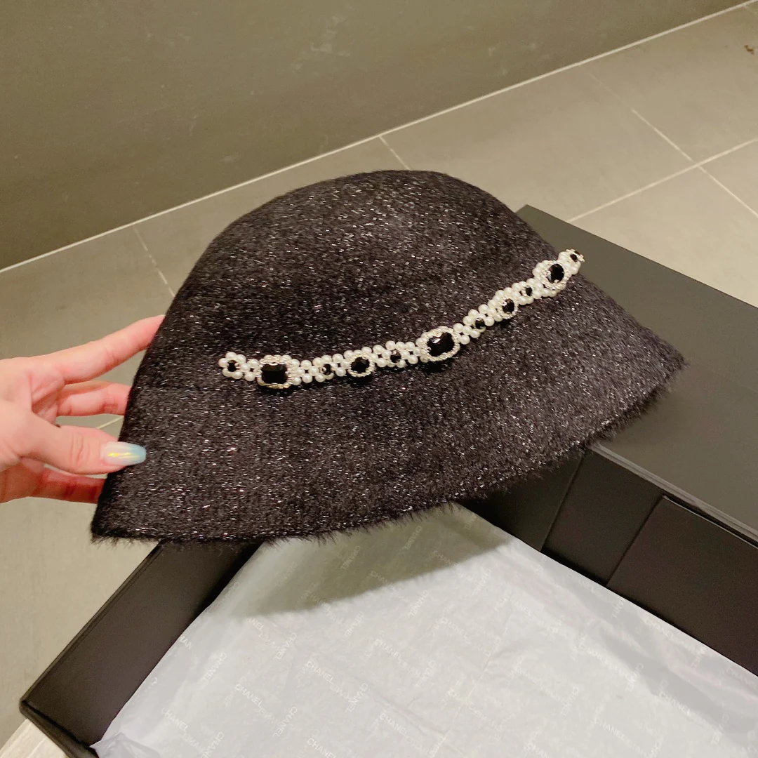 Miu Miu - Маленькая жемчужная рыбацкая шляпа - Черная