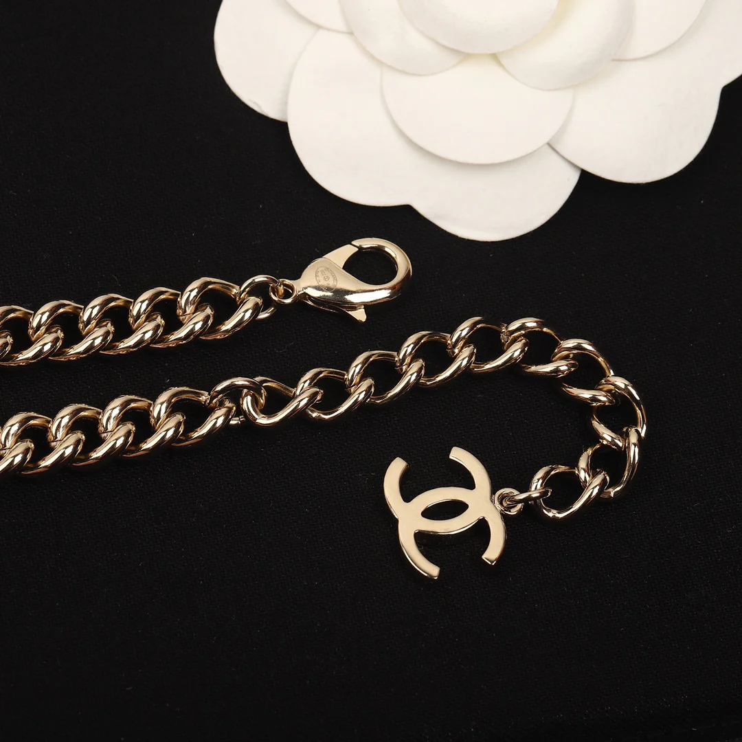 Колье Chanel 551