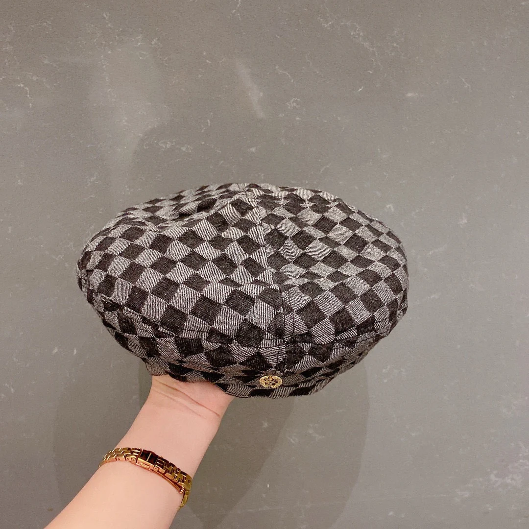 Берет LV Damier - черный