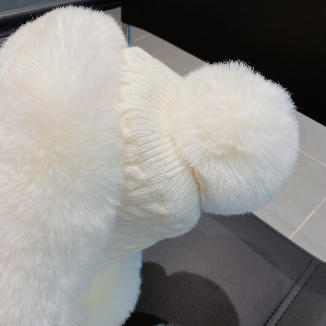 Шапка-бини Burberry с ушками - белая