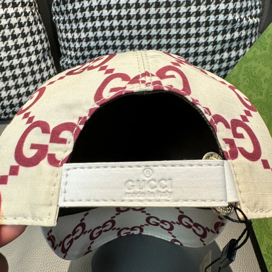 Gucci - Новая бейсболка из парусины с двойной буквой G - Белая