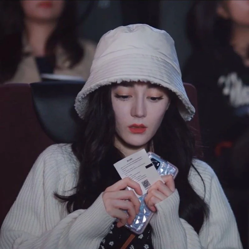 Balenciaga - Двусторонняя рыбацкая шляпа из овчины - Белая