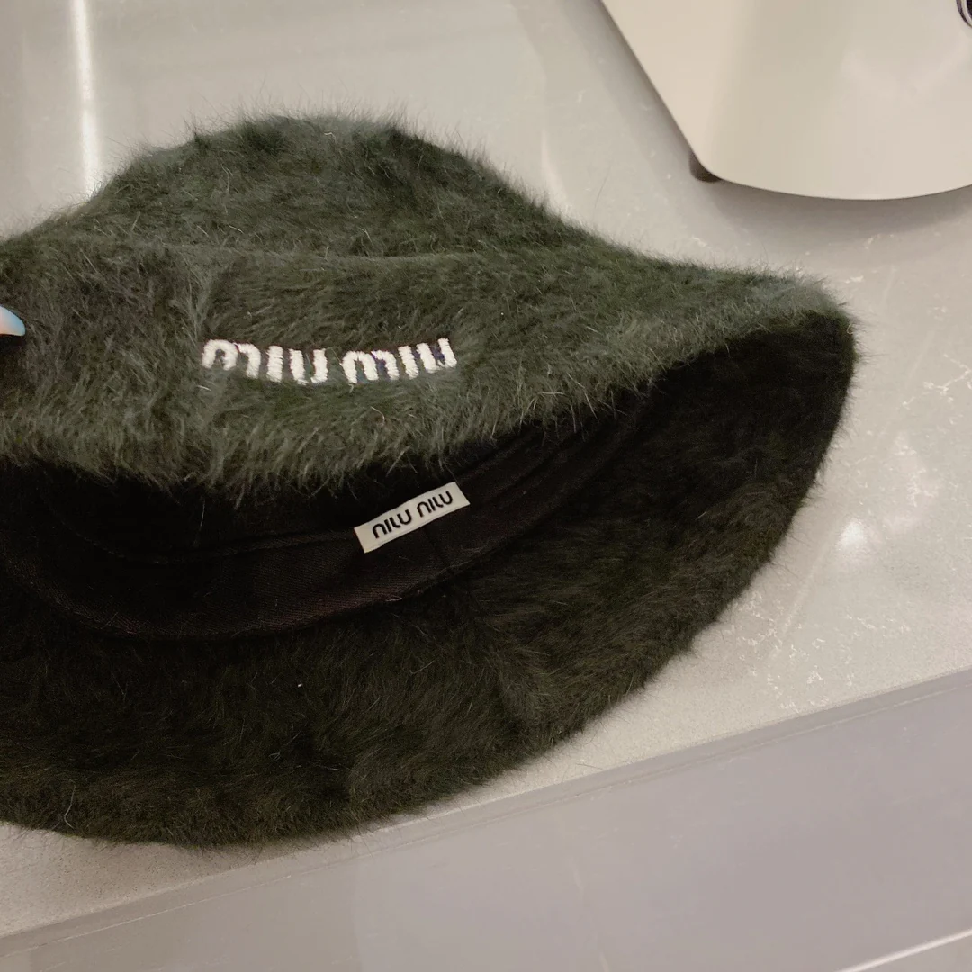 Miu Miu - Рыбацкая шляпа из кроличьего меха - Черная