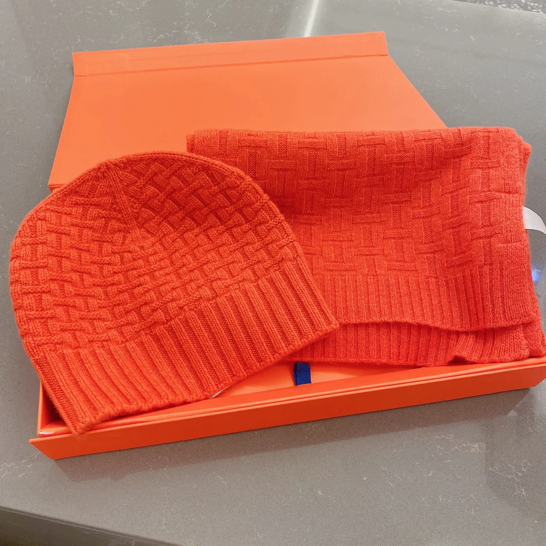 Шерстяная шляпа Hermes - оранжево-красная