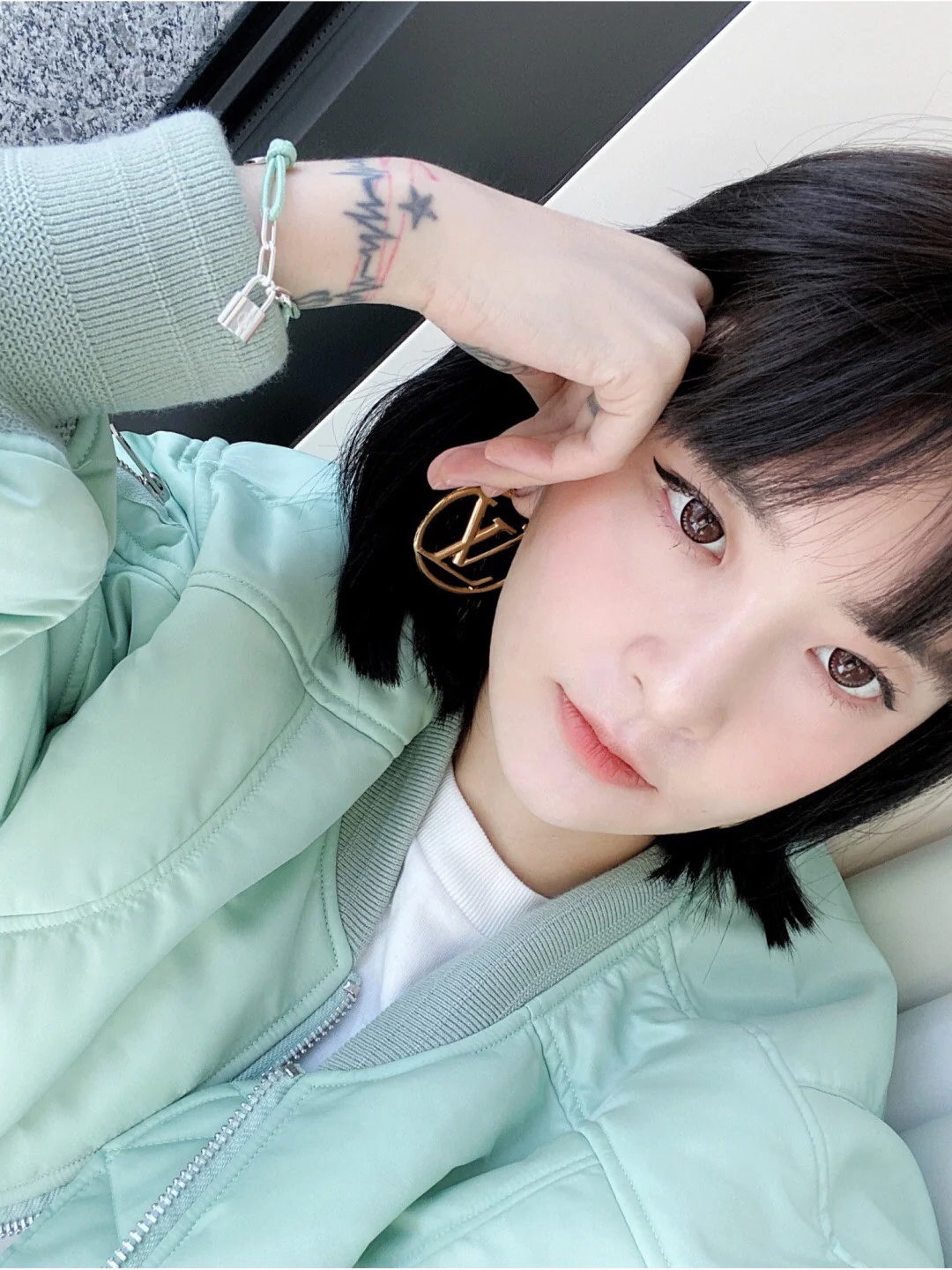 Серьги LV - 10