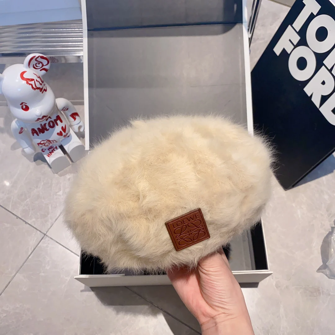 Лолвей - Берет из кроличьей флиса