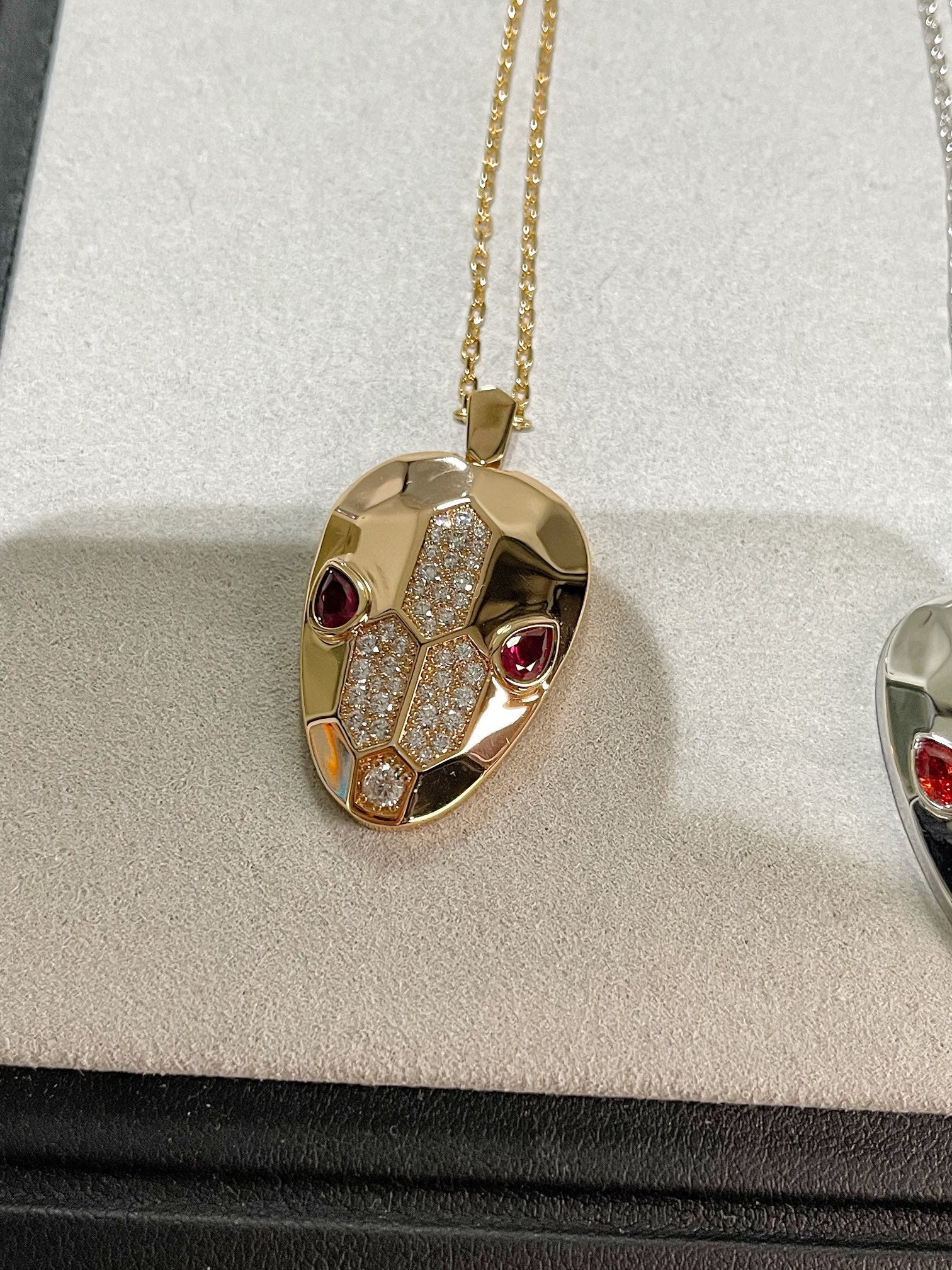 Bvlgari - Колье 070