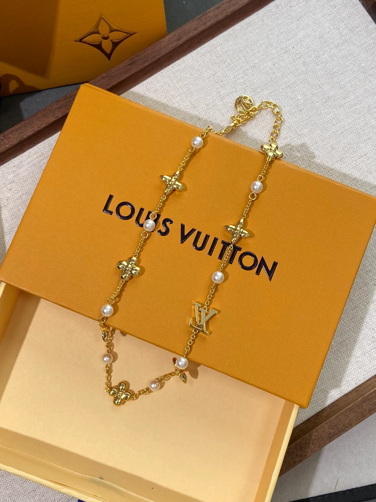 LV-Ожерелье 072