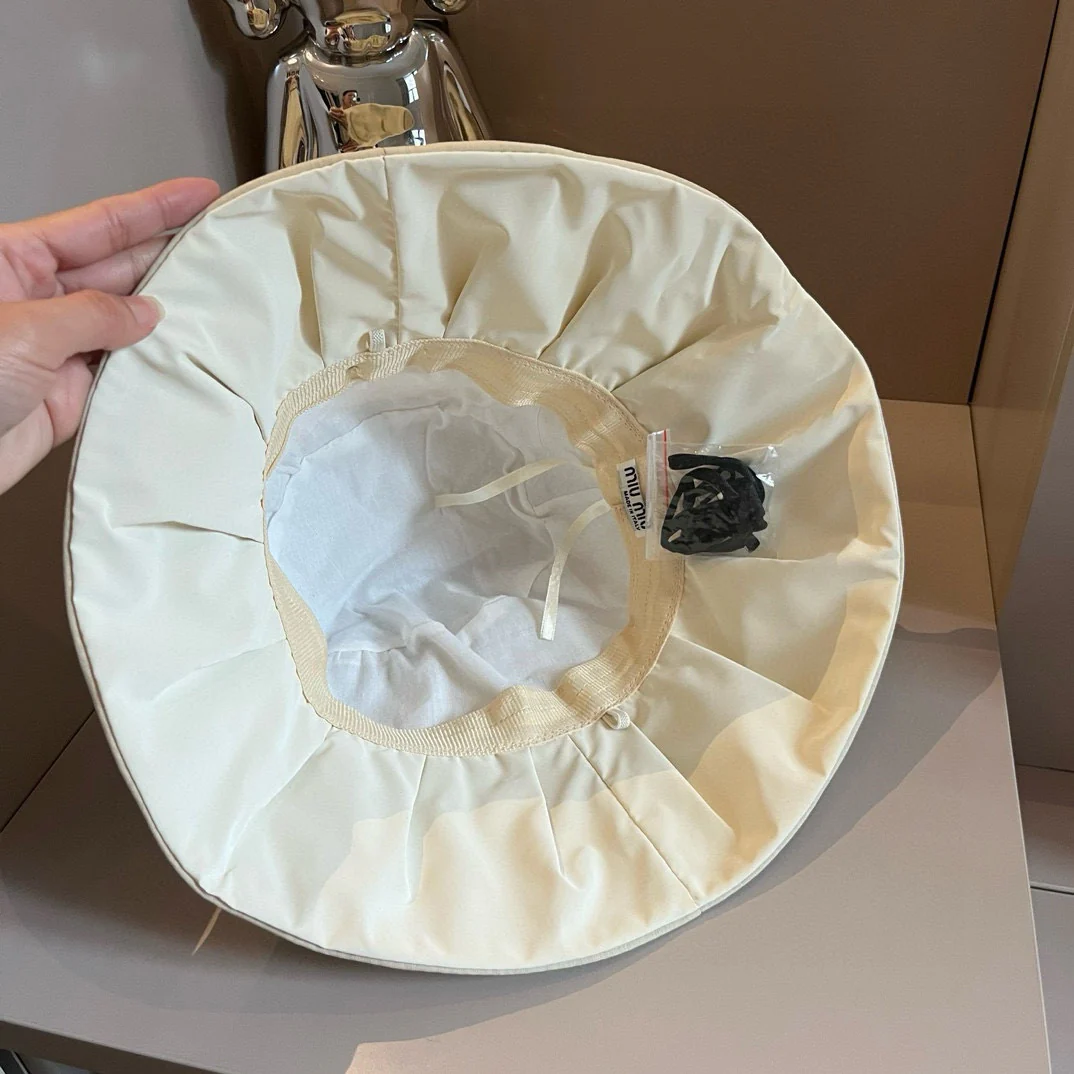 Miu Miu - Рыбацкая шляпа с солнцезащитным козырьком - Бежевый