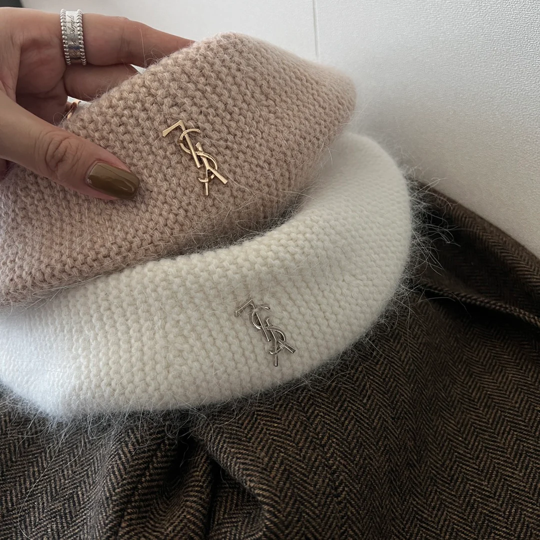 Вязаный меховой берет Saint Y-Lau