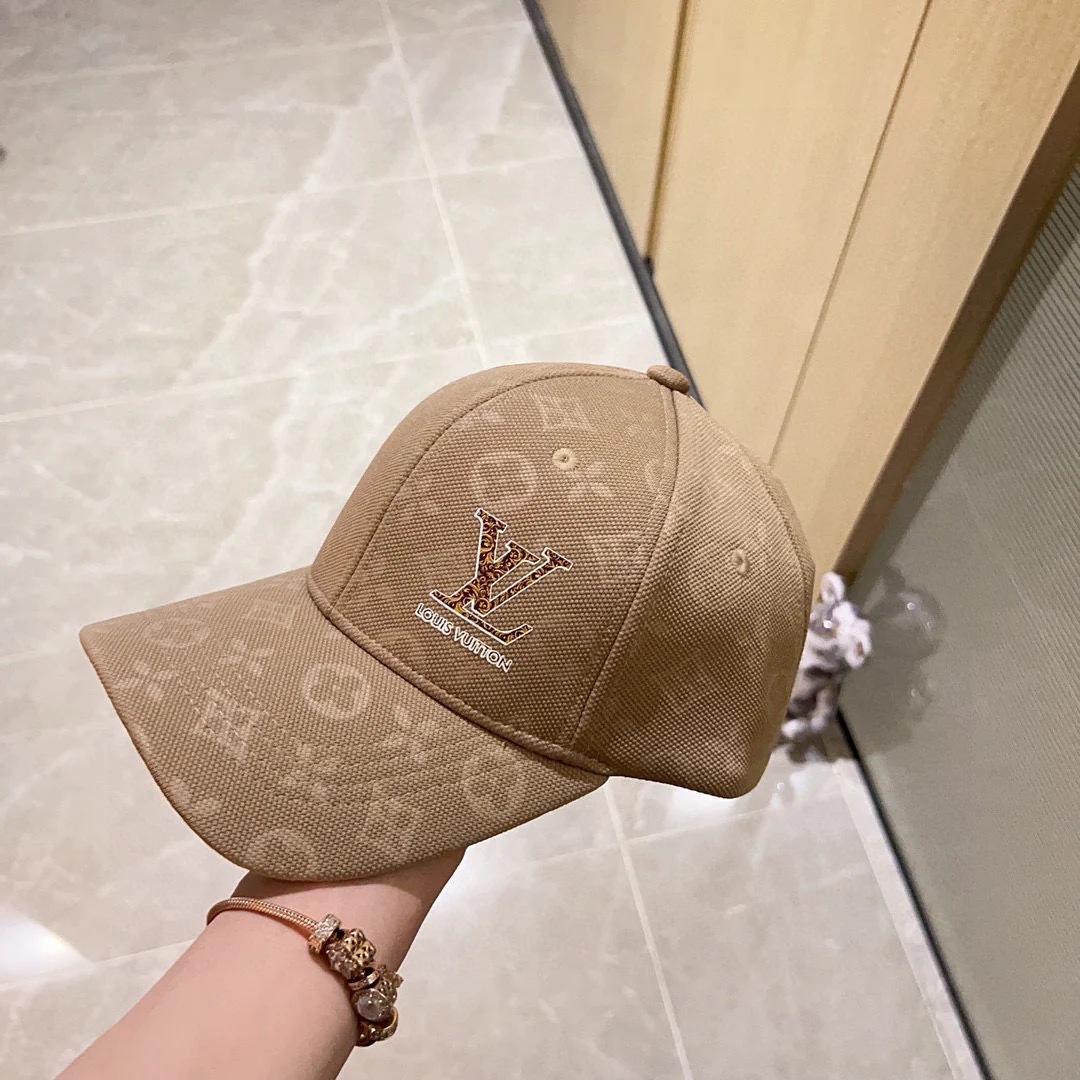 Новинка сезона весна/лето 2023 от LV - Бейсболка - Кофейно-коричневый