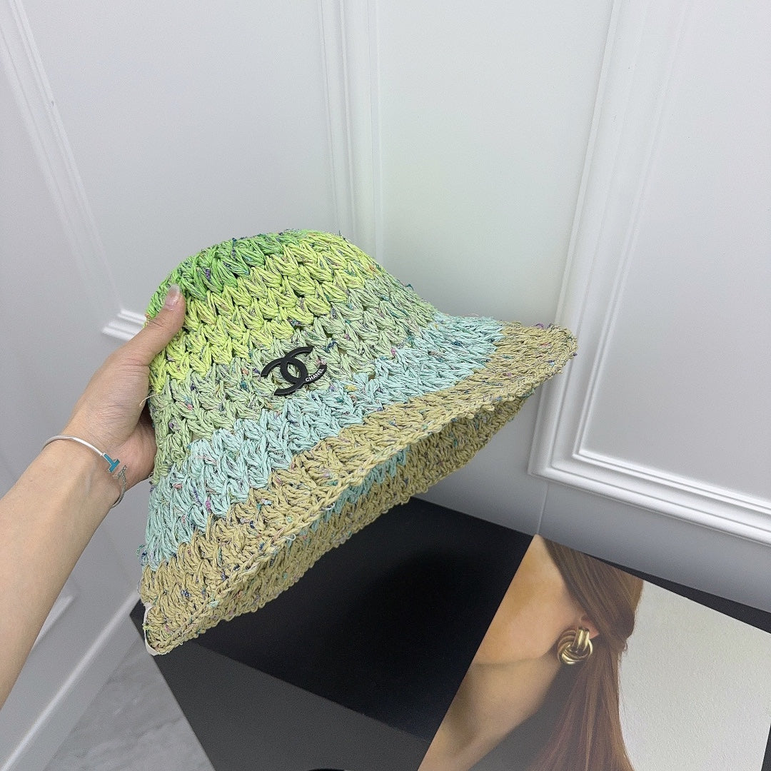 Шляпа Chanel весна/лето с градиентным плетением
