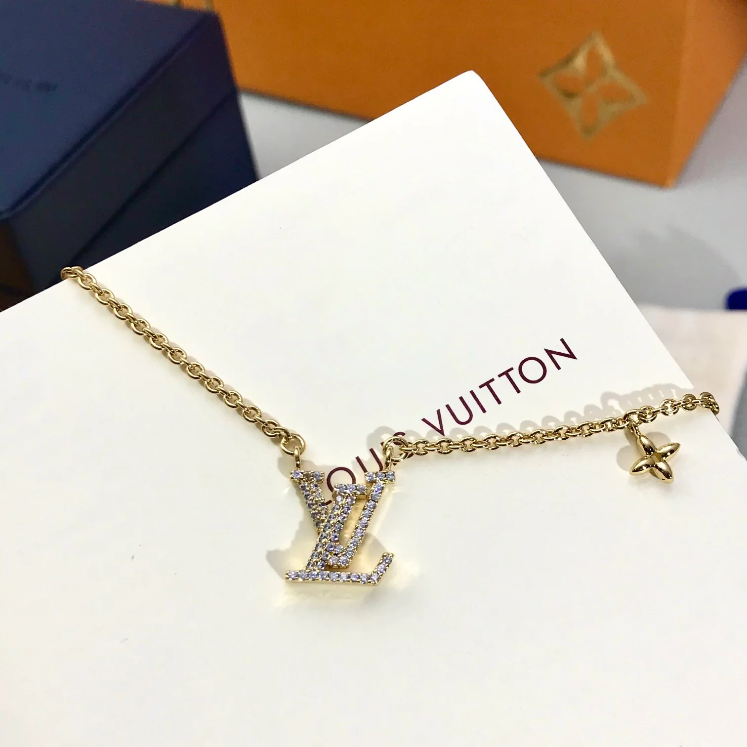 LV-Ожерелье 018