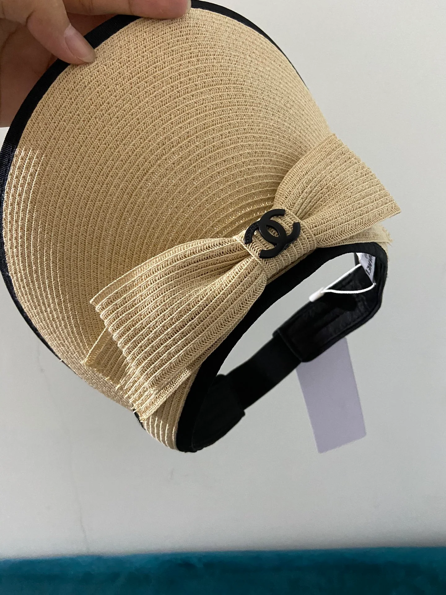 Пляжная шляпа Chanel с плетеным бантом - идеально подходит для пляжа - 2 шт.