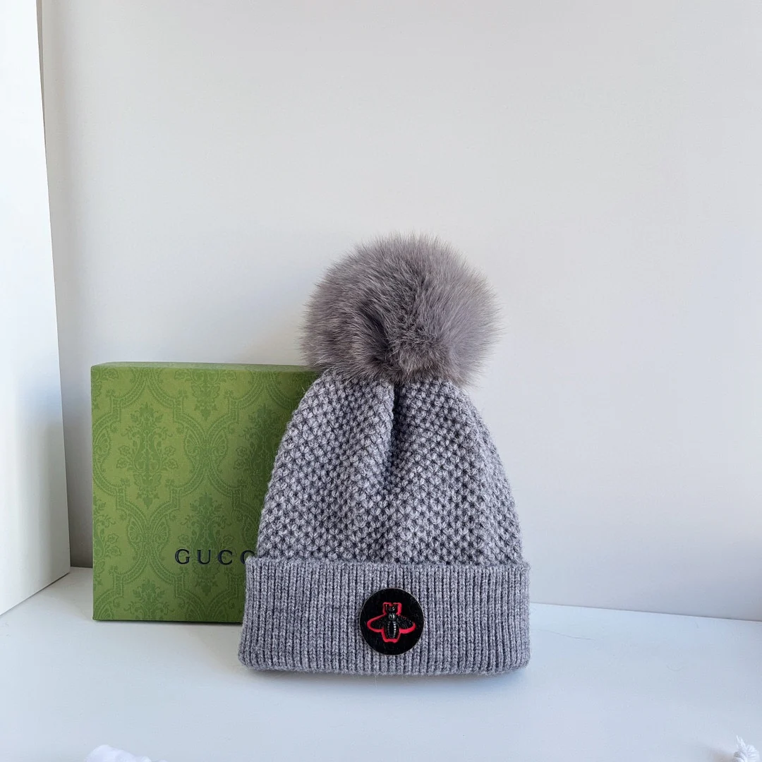 Gucci - Шапка с помпоном в виде лисы