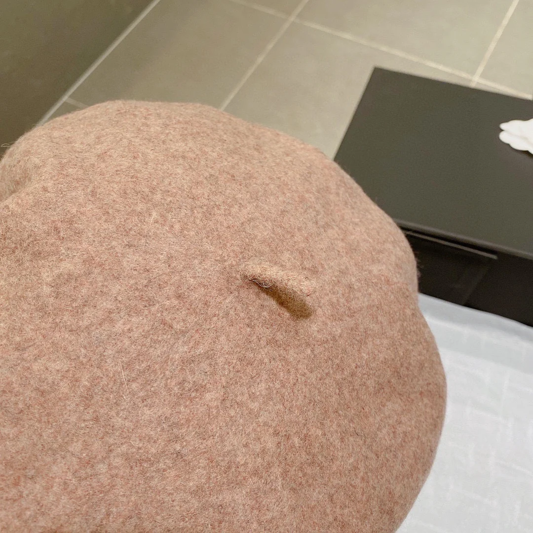 Шерстяной берет Celine — абрикосовый