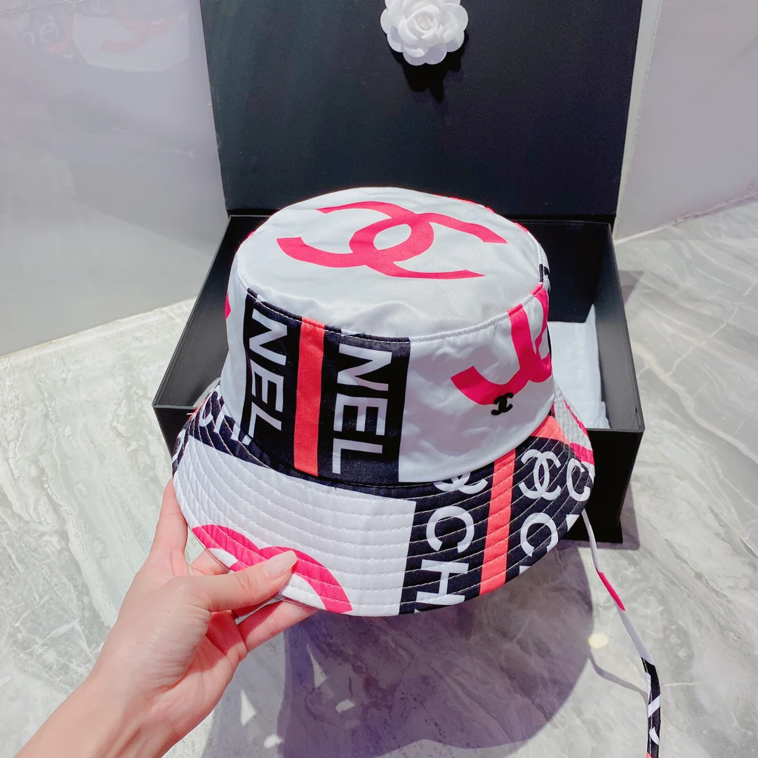 Chanel - Новая рыбацкая шляпа с граффити - 1