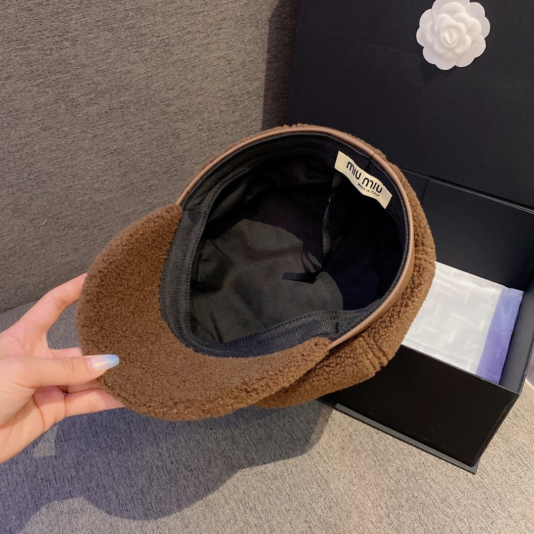 Берет Miu Miu из овечьей шерсти - коричневый