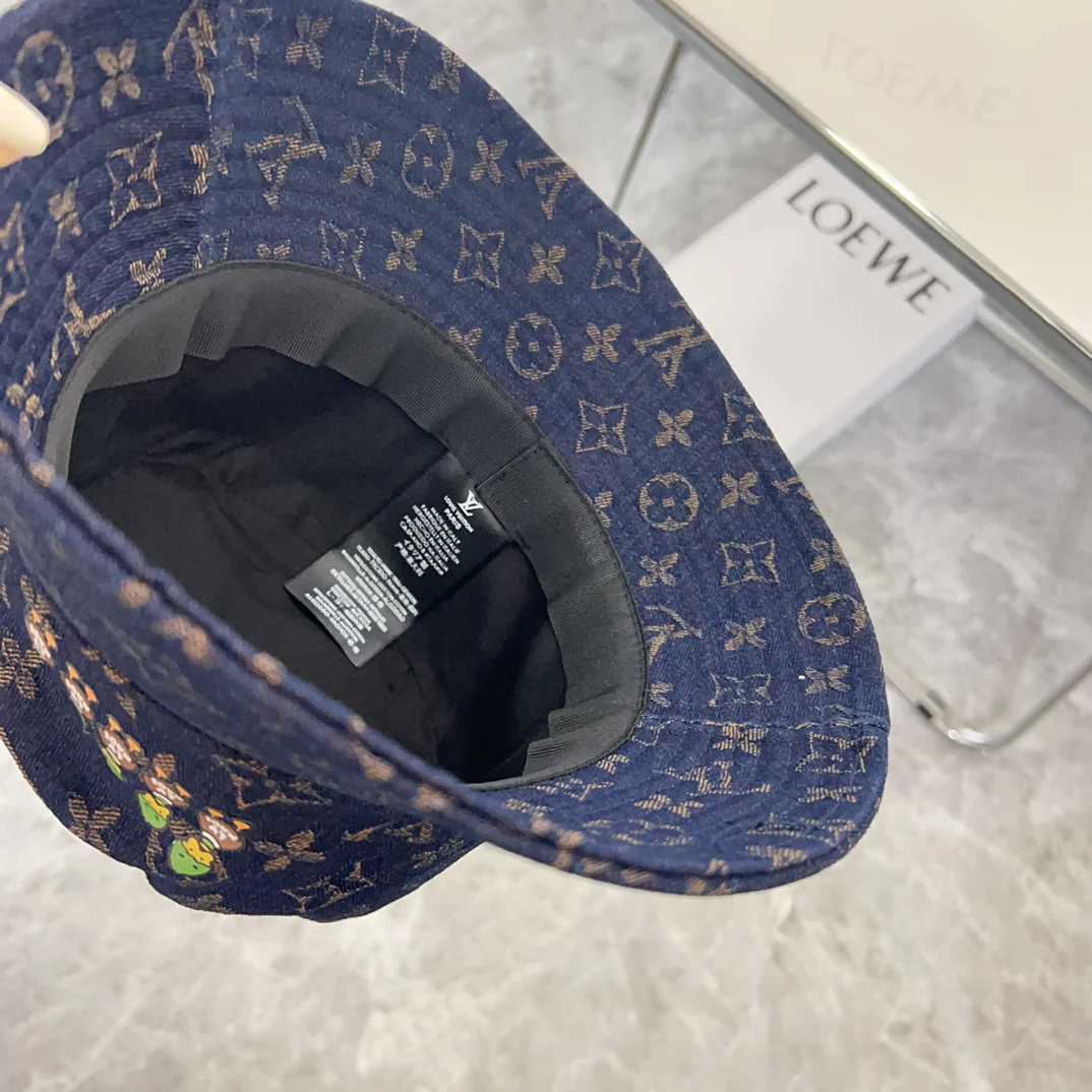 Панама LV 2024 New Classic Monogram - черная