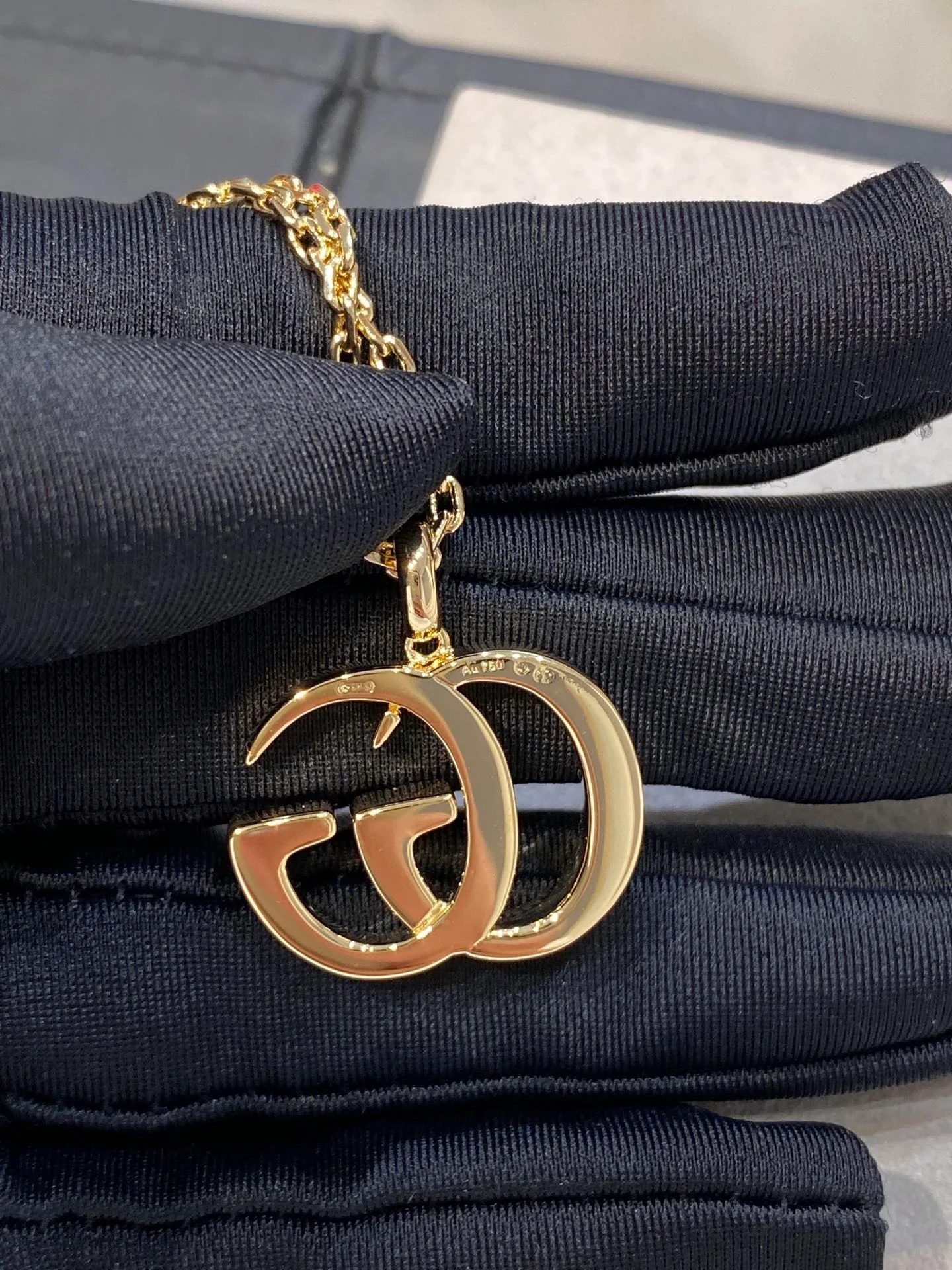 Gucci - Колье 050