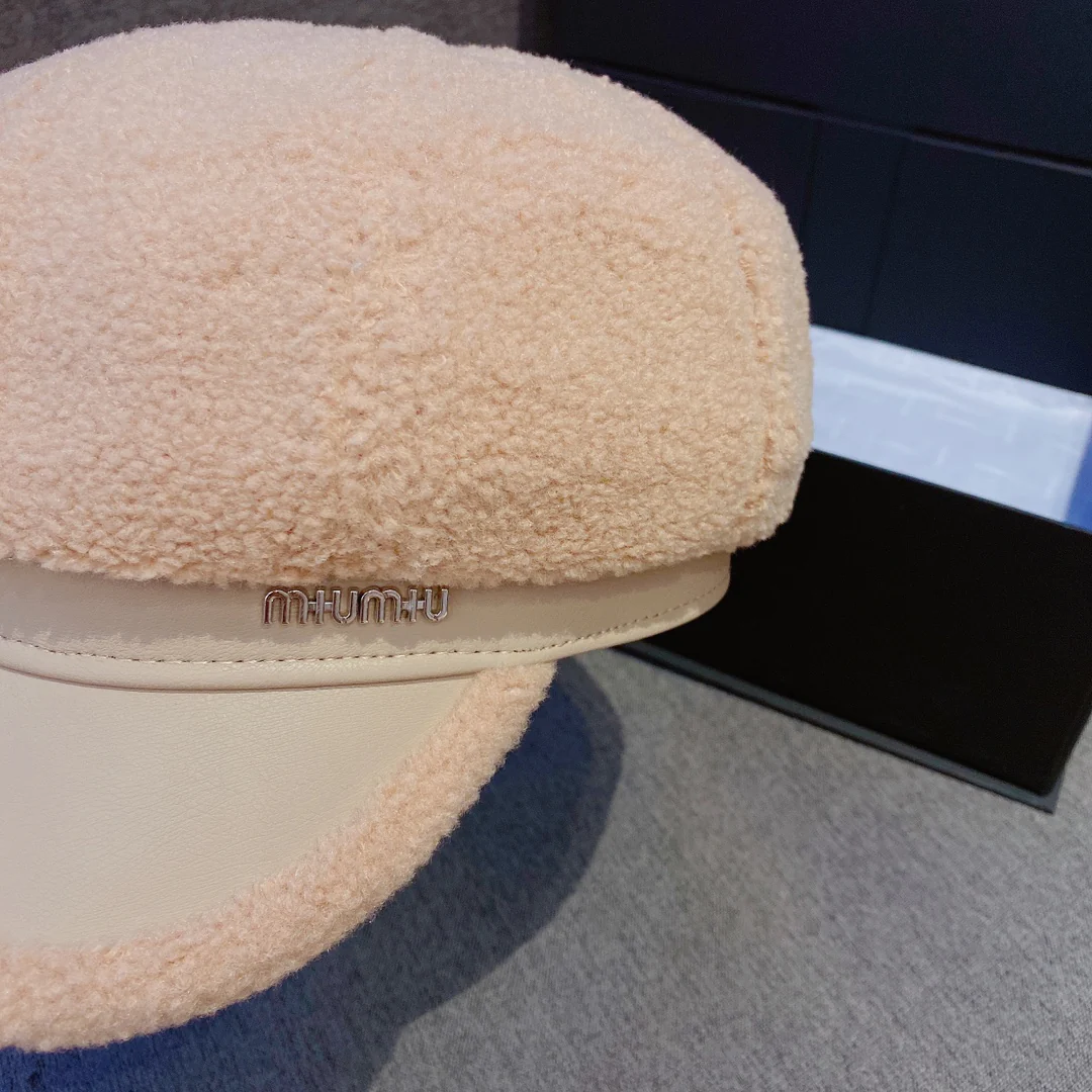 Берет Miu Miu из овечьей шерсти - бежевый