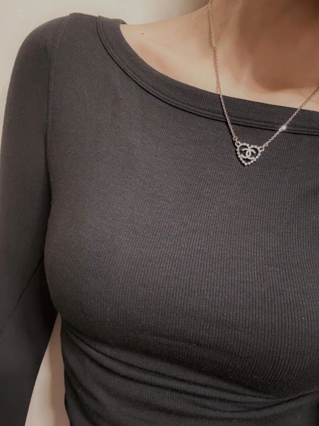 Колье Chanel 25p с ажурным сердцем