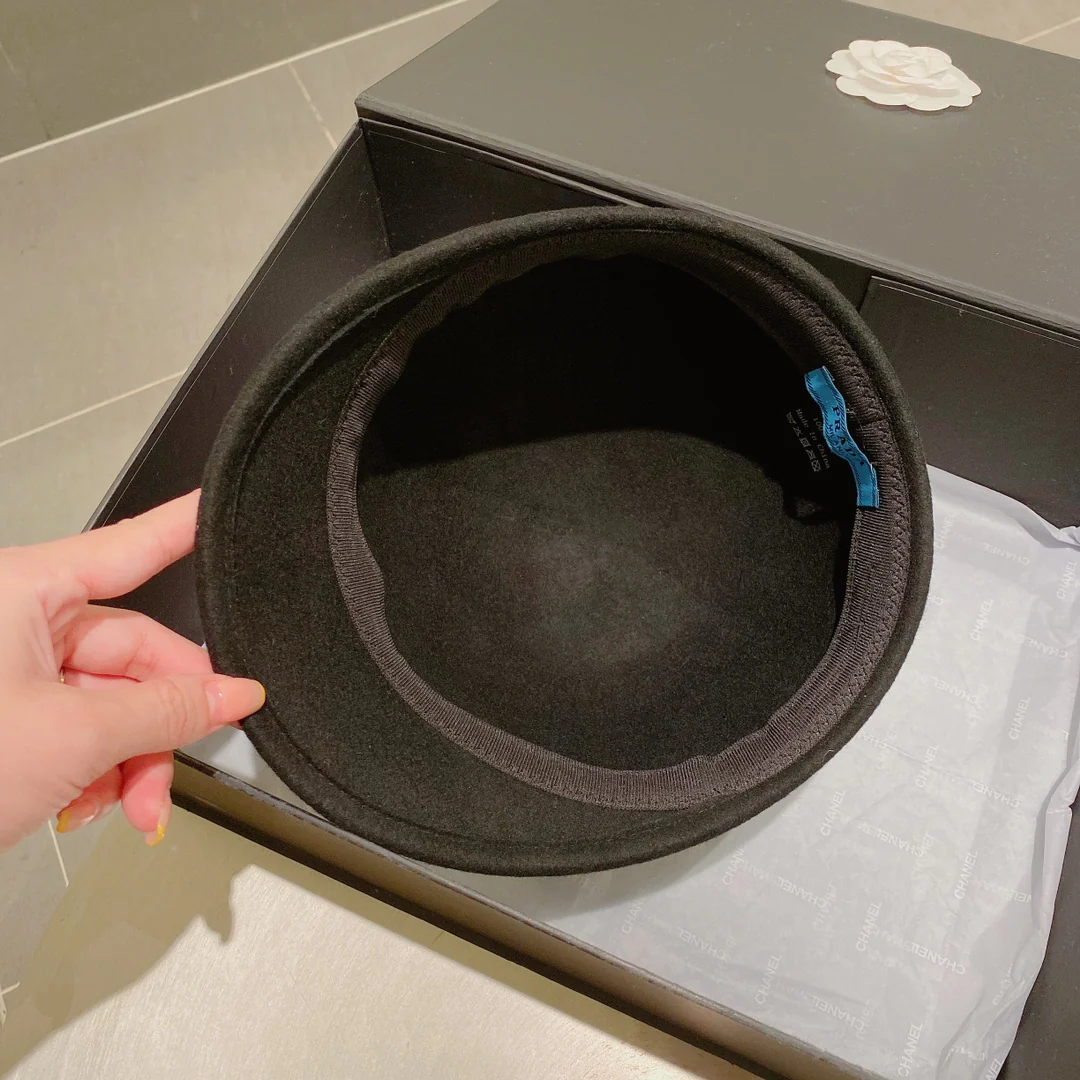 Prada - Шерстяная шляпа для верховой езды - Черная