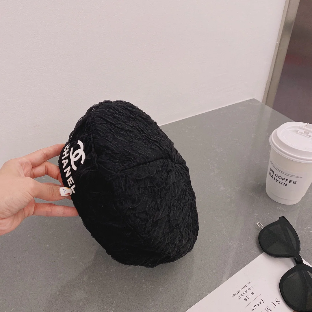 Chanel - Сетчатый берет - Черный