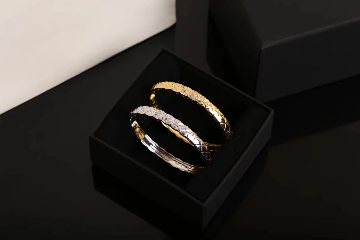 Браслет Chanel 105