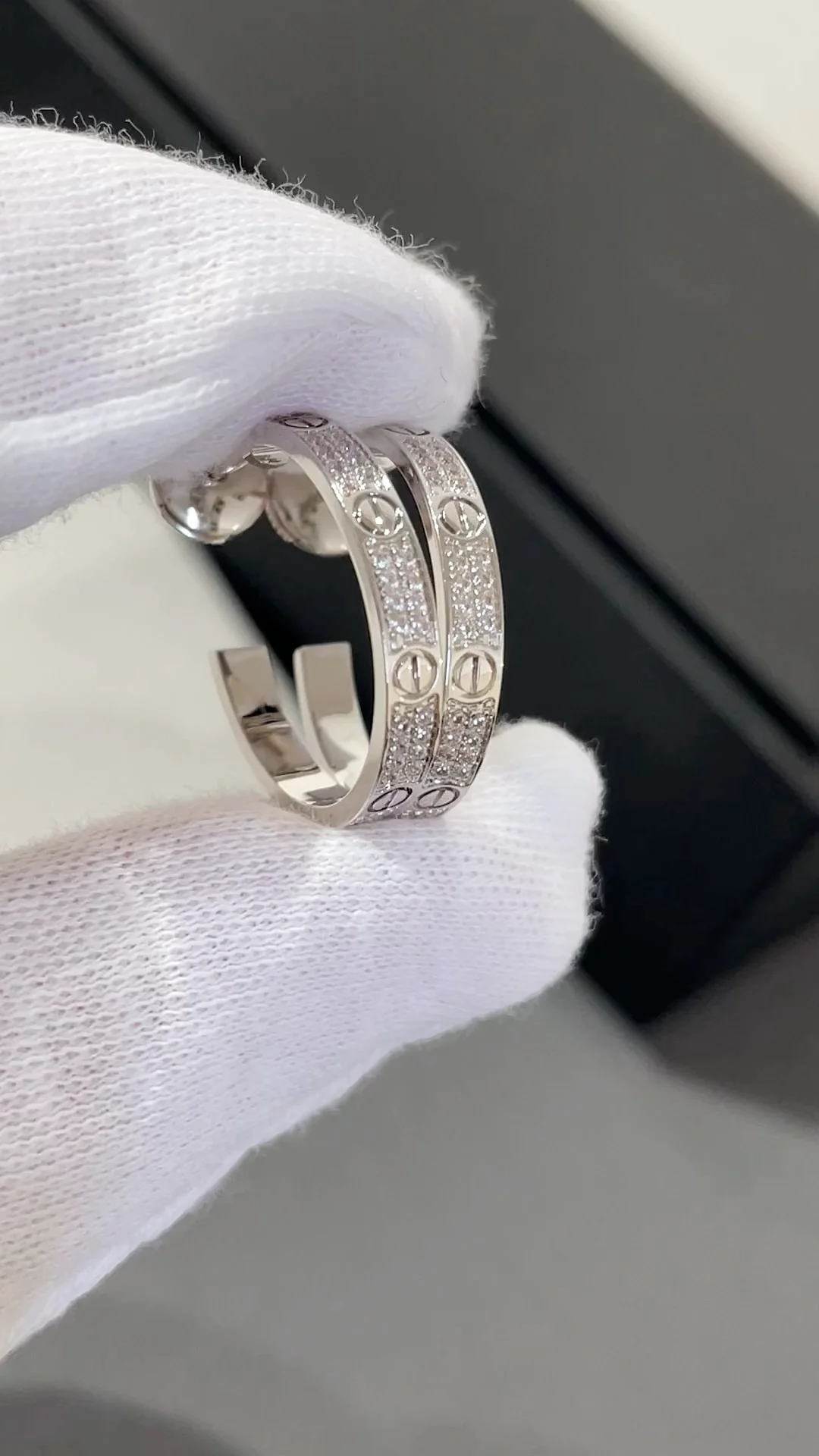 Серьги Cartier 050