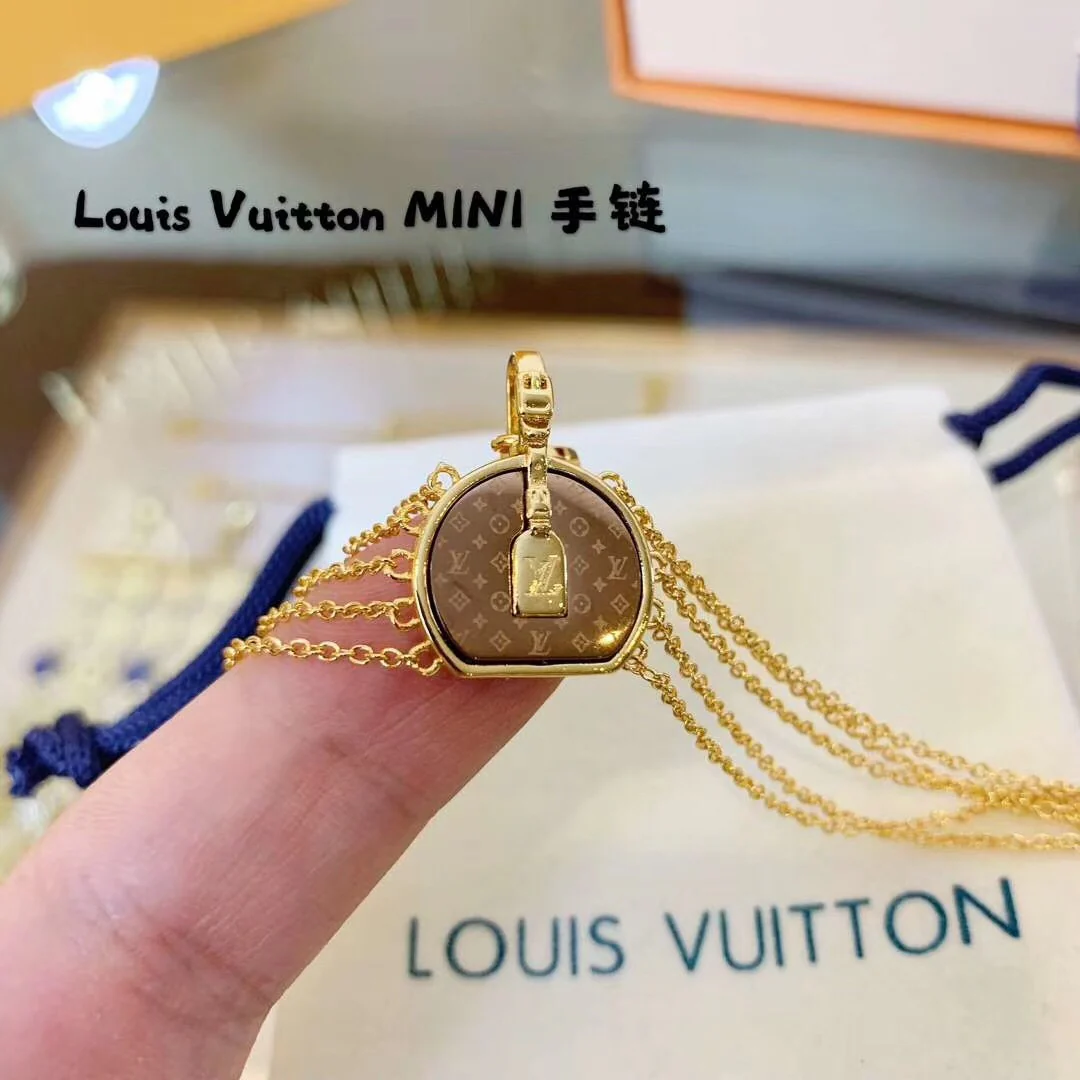 Браслет LV - 6