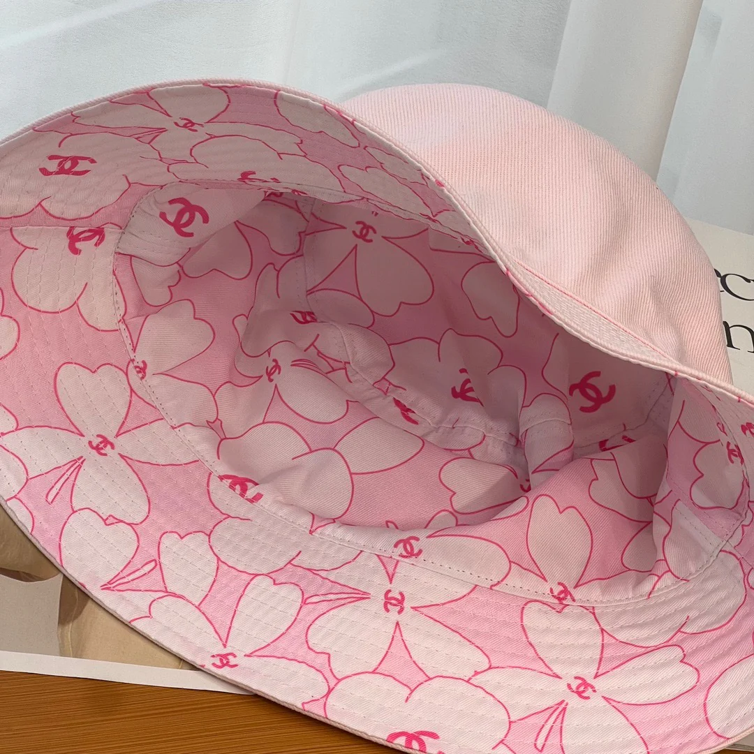 Chanel - Рыбацкая шляпа ручной работы, расшитая пайетками - Розовая