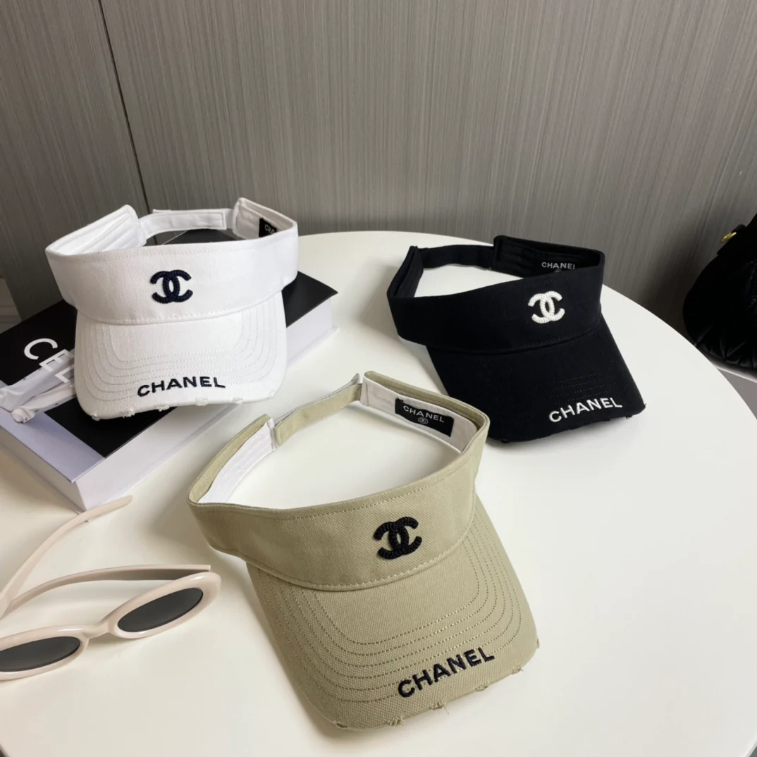 Chanel - Простая и стильная солнцезащитная шляпа - Черная