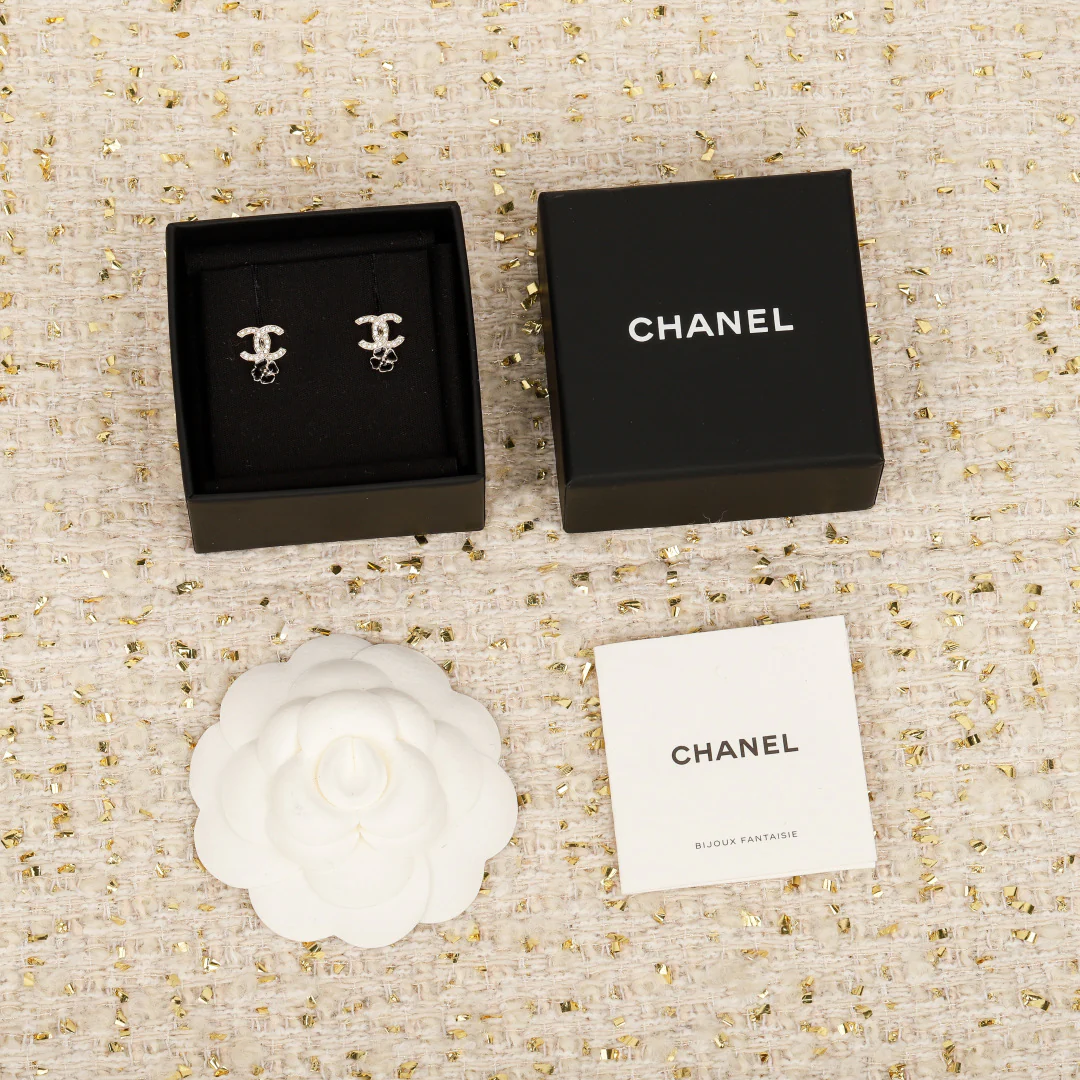 Серьги Chanel Camellia Double C - 25 пенсов