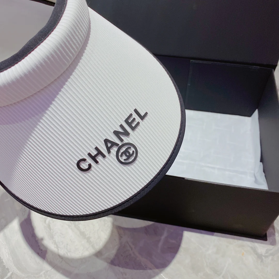 Солнцезащитная шляпа Chanel с открытым верхом - 6