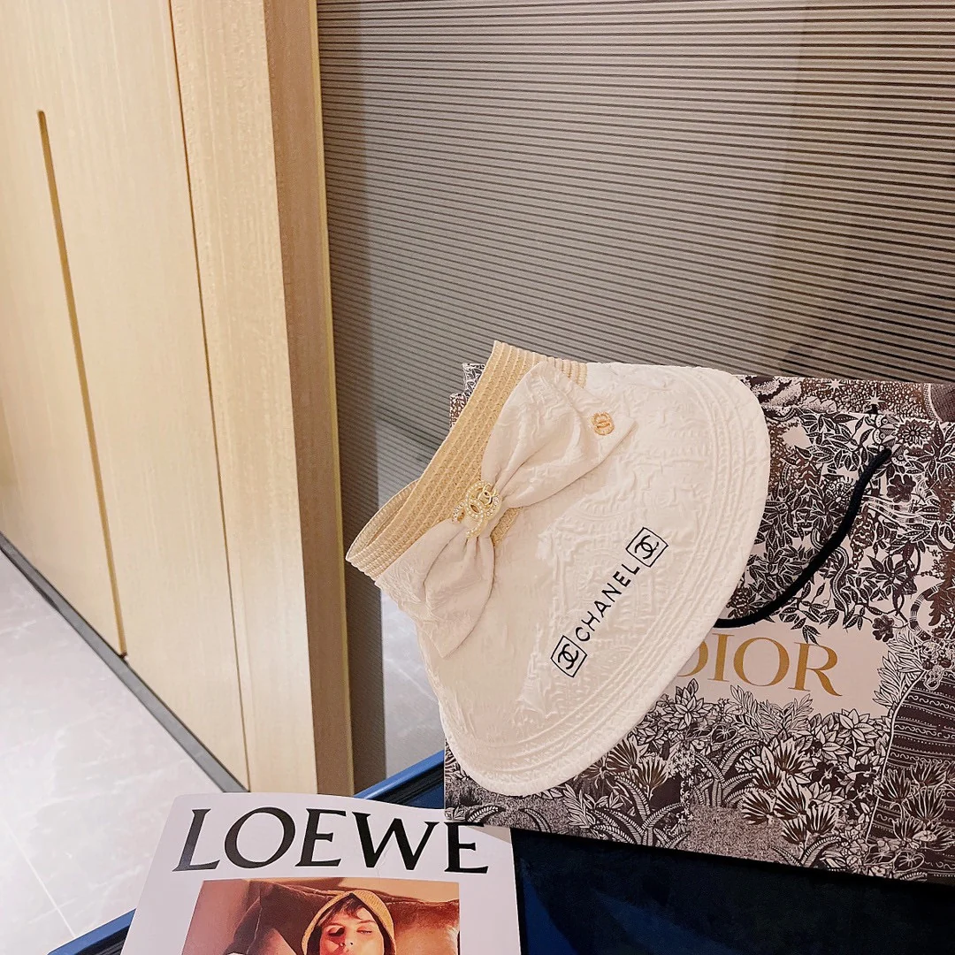 Chanel - Новая солнцезащитная шляпа