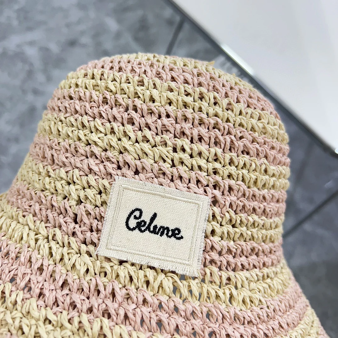 Новая панама Celine 2024 в радужном лоскутном стиле - розовая.