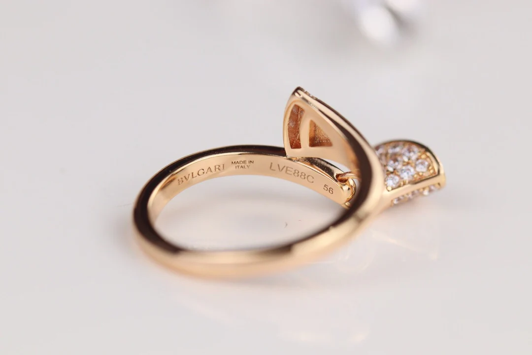 Кольцо Bvlgari - 38