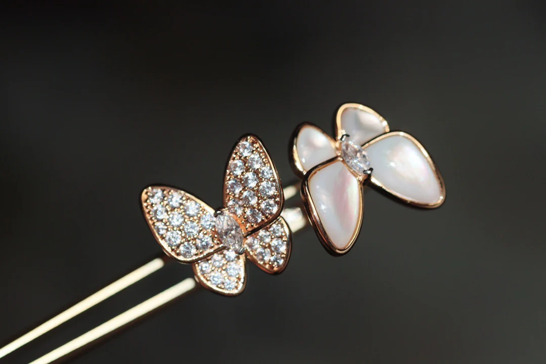 Ван Век - Кольцо 055