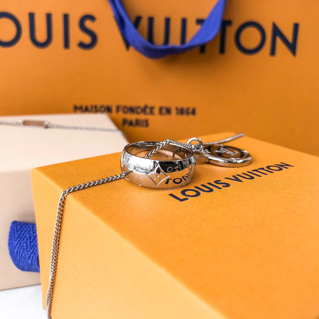 LV-Ожерелье 090