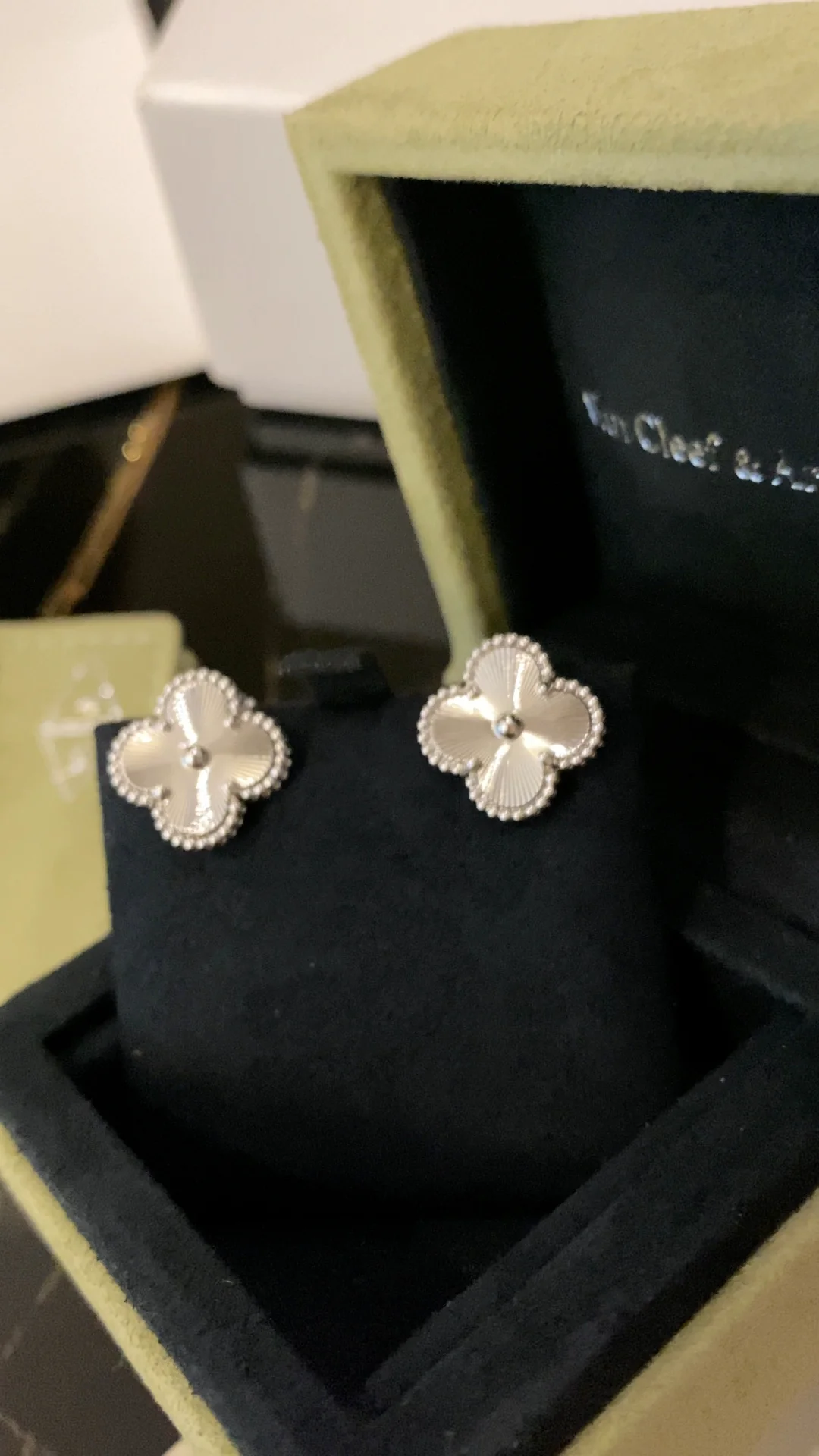 Серьги VCA 070