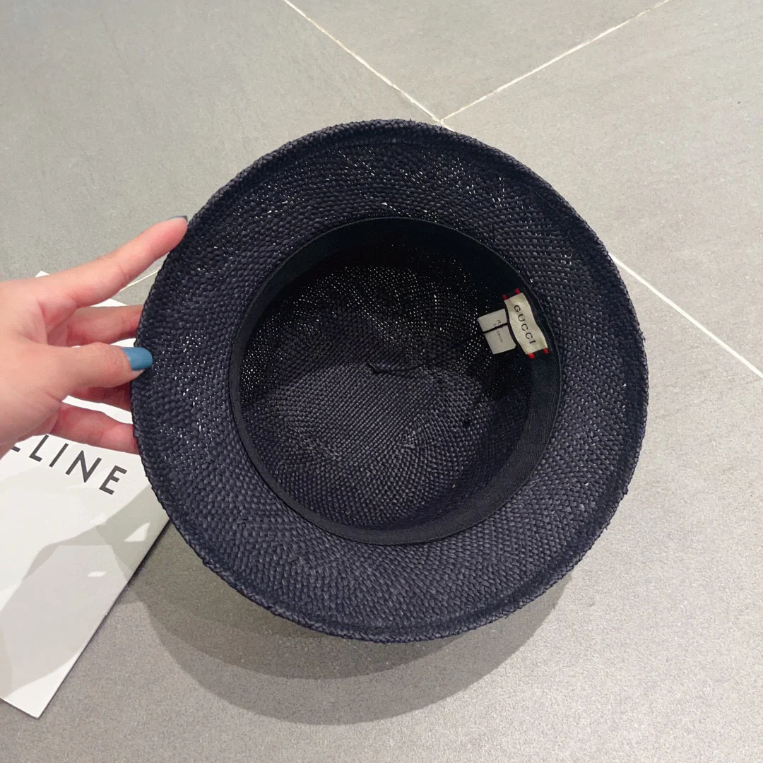 Новые поступления коллекции Gucci весна/осень 2023 — Соломенная шляпа — Черная