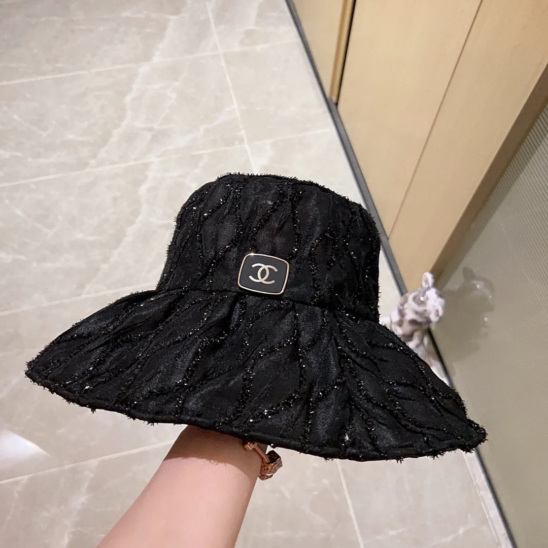 Новинка сезона весна/лето 2023 от Chanel - Курортный стиль - Кружевная рыбацкая шляпа - Черная