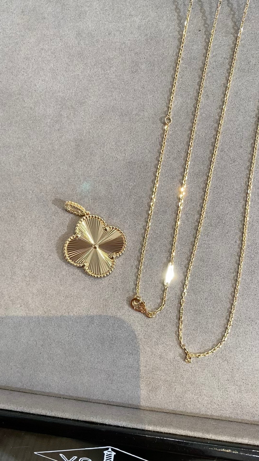 Van Vek - Колье 058