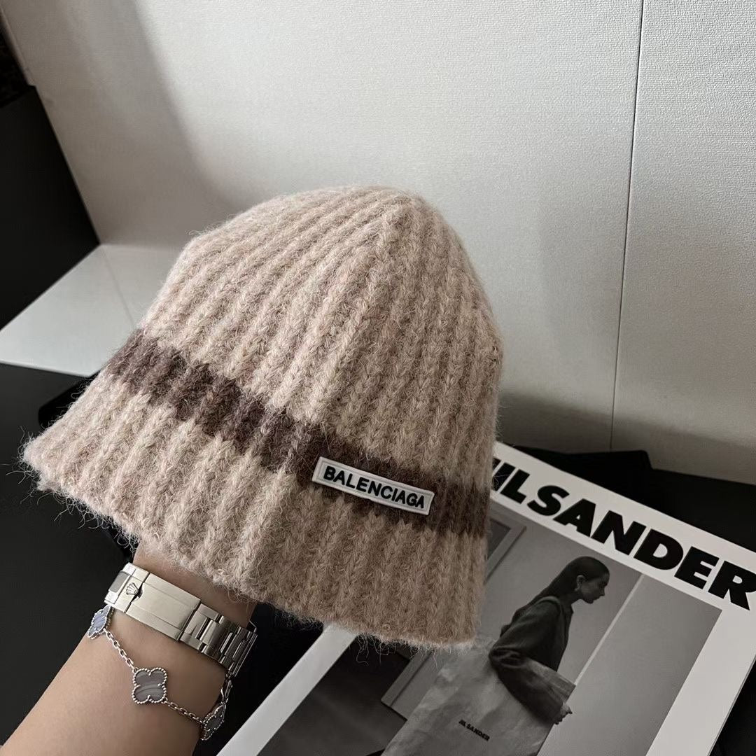 Balenciaga - Шерстяная вязаная рыбацкая шапка