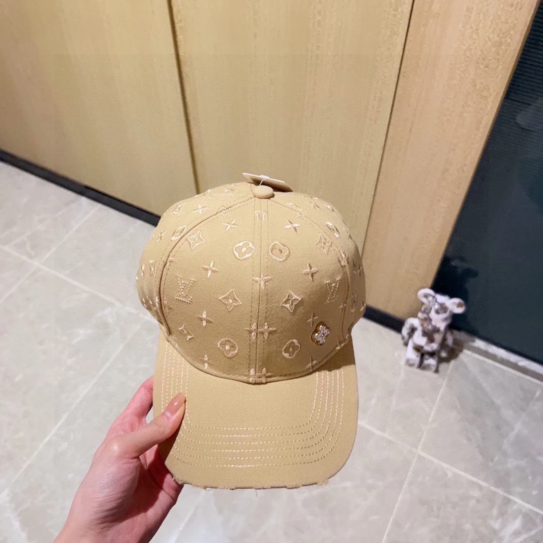 Новая бейсболка LV 2023 с вышитой монограммой, желтая.